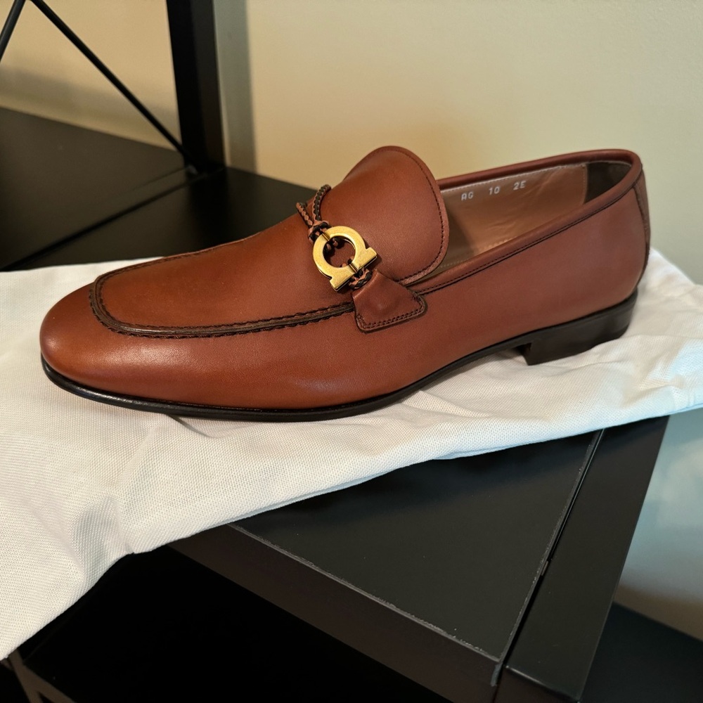 Salvatore Ferragamo men’s shoes, size 10, brown with gold buckle
